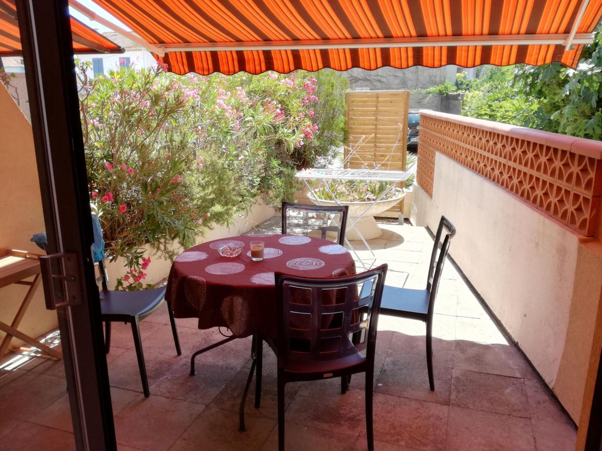 Charmant Studio Fonctionnel Avenue Des Allies Cavalaire-sur-Mer Ngoại thất bức ảnh